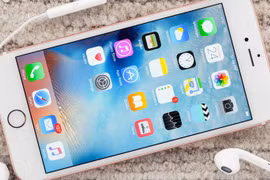 Apple lo ngại FBI sẽ đột nhập camera và microphone của iPhone
