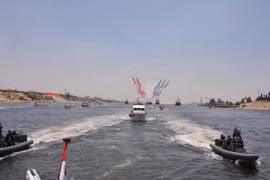 Ai Cập triển khai dự án đào kênh Suez mới để vực dậy nền kinh tế