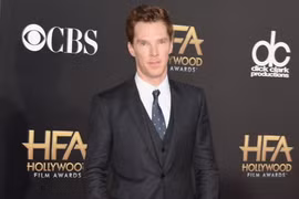 Tài tử Cumberbatch muốn gắn bó với vai Sherlock Holmes tới già