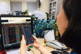 VN-Index lao dốc và mất hơn 146 điểm trong tuần. (Ảnh: Vietnam+)