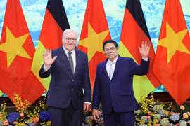 Thủ tướng Phạm Minh Chính hội kiến Tổng thống CHLB Đức Frank-Walter Steinmeier. (Ảnh: Dương Giang/TTXVN)