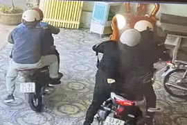 Nhóm đối tượng cướp tiệm vàng ở Bình Dương.
