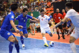 Futsal Việt Nam cần phải thi đấu tốt hơn so với trận gặp Thái Lan khi đối đầu Futsal Uzbekistan ở tứ kết. (Nguồn: VFF)