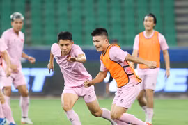 Việt Nam làm quen sân Basra International, sẵn sàng đối đầu Iraq