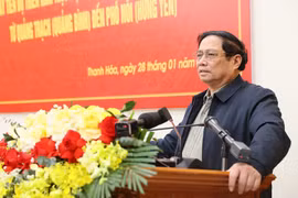 Thủ tướng Phạm Minh Chính kết luận hội nghị thúc đẩy tiến độ triển khai các dự án Đường dây 500 kV mạch 3 Quảng Trạch-Phố Nối. (Ảnh: Dương Giang/TTXVN)