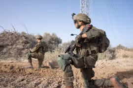 Binh sỹ Israel tiến hành chiến dịch quân sự tại Dải Gaza ngày 25/4/2024. (Ảnh: THX/TTXVN)