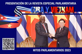 Tạp chí Quốc hội đặc biệt 'Cuba và Việt Nam: biểu tượng của tình anh em' vừa được ra mắt. (Ảnh: Mai Phương/TTXVN)