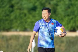 Ông Hứa Hiền Vinh trở thành HLV Đội tuyển U19 Việt Nam. (Nguồn: VFF)
