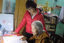 Nhà giáo Vũ Thị Vinh Hương. (Ảnh: Thanh Thương/TTXVN) 