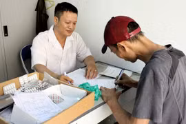  Phòng khám ngoại trú tại Bệnh viện Hữu nghị Việt Tiệp đang quản lý, điều trị 1.200 bệnh nhân HIV/AIDS. (Ảnh: TXVN/Vietnam+)