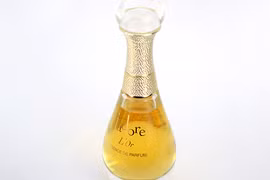 Một sản phẩm nước hoa của Dior bị thu hồi tại Việt Nam. (Ảnh: escentual.com)