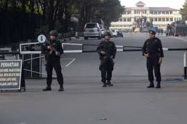 Cảnh sát Indonesia. (Ảnh: THX/TTXVN)