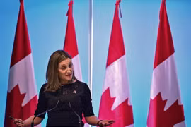 Ngoại trưởng Chrystia Freeland. (Ảnh: AFP/TTXVN)
