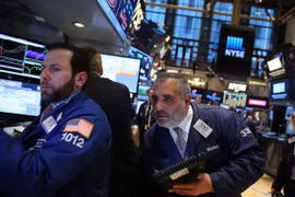 Chỉ số chứng khoán Nasdaq tăng điểm phiên thứ chín