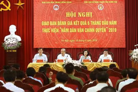 Phó Thủ tướng Trương Hòa Bình và Trưởng Ban Dân vận Trung ương Trương Thị Mai dự Hội nghị. (Ảnh: Doãn Tấn/TTXVN)