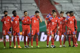 Nhà đương kim vô địch DFB đã bị đội bóng hạng 2 Holstein Kiel loại khỏi DFB Pokal ở ngay vòng 2. (Nguồn: Fcb.com)