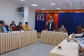 Quang cảnh buổi công bố kết quả chấm thẩm định điểm thi Trung học phổ thông Quốc gia tại Sở Giáo dục và Đào tạo Lâm Đồng chiều 22/7. (Ảnh: Nguyễn Dũng/TTXVN)
