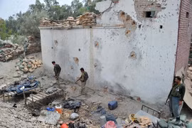 Cảnh đổ nát sau một cuộc không kích ở tỉnh Nangarhar, Afghanistan. (Nguồn: AFP/TTXVN)