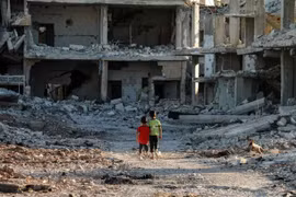 Cảnh đổ nát do chiến sự tại Daraa, miền Nam Syria. (Nguồn: AFP/TTXVN)