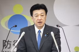 Bộ trưởng Quốc phòng Nhật Bản Minoru Kihara phát biểu trong một cuộc họp báo ở Tokyo. (Ảnh: Kyodo/TTXVN)