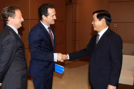 Chủ nhiệm Ủy ban Đối ngoại của Quốc hội Trần Văn Hằng tiếp ông Francisco Fontan Pardo, Đại sứ EU tại ASEAN. (Ảnh: Phạm Kiên/TTXVN)