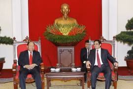 Đồng chí Phạm Minh Chính, Ủy viên Bộ chính trị, Bí thư Trung ương Đảng, Trưởng Ban Tổ chức Trung ương tiếp đồng chí Khammanh Sounvileuth, Ủy viên Trung ương Đảng, Bộ trưởng Bộ Nội vụ Lào. (Ảnh: Văn Điệp/TTXVN)
