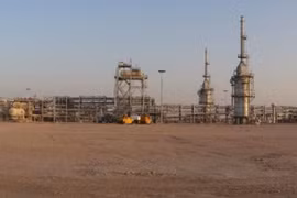 Cơ sở sản xuất dầu mỏ Majnoon/Azadegan mà Iran và Iraq cùng khai thác.(Nguồn: Sell)