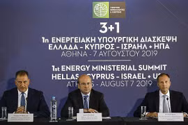 Quan chức Hy Lạp, Cộng hòa Cyprus, Mỹ tại Athens ngày 7/8. (Nguồn: AP)