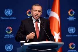 Tổng thống Thổ Nhĩ Kỳ Recep Tayyip Erdogan phát biểu trong một cuộc họp báo ở Istanbul. ​(Nguồn: THX/TTXVN)