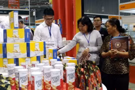 Triển lãm quốc tế chuyên ngành Thực phẩm-Đồ uống 2017 tại Thành phố Hồ Chí Minh. (Ảnh: Hoàng Hải/TTXVN)