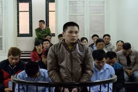 Phạt tù nhóm côn đồ dùng súng tự chế để “giải quyết” mâu thuẫn 