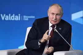 Tổng thống Nga Vladimir Putin phát biểu tại Hội nghị Thường niên Câu lạc bộ Thảo luận Quốc tế Valdai ở Sochi, Nga. (Ảnh: AFP/TTXVN)