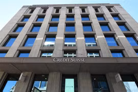 Một tòa nhà của Credit Suisse tại Geneva, Thụy Sĩ. (Ảnh: THX/TTXVN)