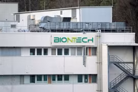 Logo Công ty dược BioNTech của Đức. (Ảnh: The Straits Times/TTXVN)
