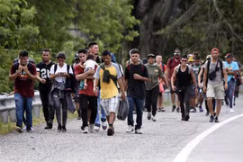 Người di cư Venezuela di chuyển từ Chiapas tới Tapachula (Mexico). (Ảnh: AFP/TTXVN)