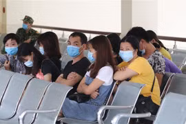 Các đối tượng nhập cảnh trái phép bị bắt giữ tại Lạng Sơn. (Ảnh: Quang Duy/TTXVN) 