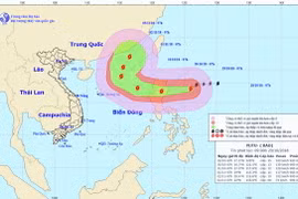 Vị trí và đường đi dự kiến của bão Yutu. (Nguồn: nchmf.gov.vn)