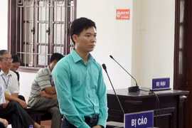 Bị cáo Hoàng Công Lương tại tòa. (Ảnh: Thanh Hải/TTXVN)