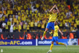 Ronaldo tiếp tục nối dài kỷ lục, giúp Al Nassr thắng kịch tính