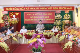 Quan tâm, chăm lo đời sống đồng bào dân tộc thiểu số, tôn giáo