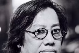 Họa sỹ Lê Thánh Thư. 
