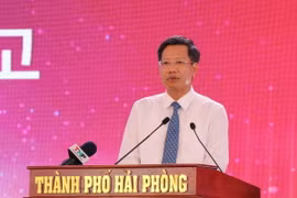 Phó Chủ tịch thường trực Ủy ban Nhân dân thành phố Hải Phòng Lê Anh Quân phát biểu tại Lễ khởi công Dự án. (Ảnh: Hoàng Ngọc/TTXVN)