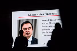 Một màn hình tivi thông tin về vụ Carlos Ghosn tại Tokyo. (Nguồn: time.com)