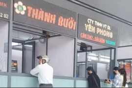 Nhiều người dân mua vé xe của Công ty TNHH DL-VT Yên Phong nhưng vẫn nghĩ là của Thành Bưởi. (Nguồn: báo Giao thông)
