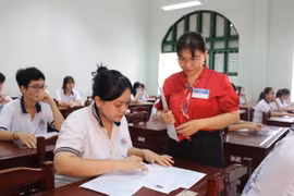 Thí sinh dự thi Tốt nghiệp Trung học phổ thông. (Ảnh: Hữu Chí/TTXVN)