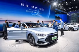 Xe hybrid của Trung Quốc. (Ảnh: TTXVN)