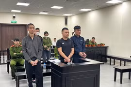 Các bị cáo tại phiên tòa. (Ảnh: Minh Anh/TTXVN)