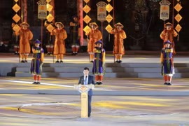 Phó Chủ tịch Thường trực UBND tỉnh Thừa Thiên-Huế Nguyễn Thanh Bình, Trưởng ban Tổ chức Festival Huế 2024 phát biểu bế mạc. (Ảnh: Minh Quyết/TTXVN)