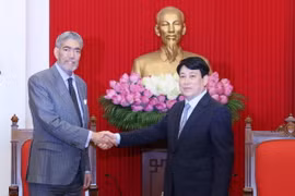 Thường trực Ban Bí thư Lương Cường tiếp Tổng Bí thư Đảng Phong trào Cánh tả Thống nhất Dominica Mejia Abreu Jose Miguel. (Ảnh: Phương Hoa/TTXVN)