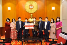 HDBank tích cực ủng hộ cho tỉnh Hải Dương phòng chống dịch. (Ảnh: Vietnam+)